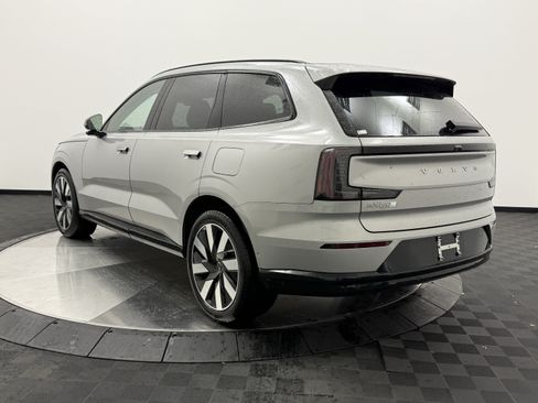 Certified 2025 Volvo EX90 Ultra AWD/4WD image 6