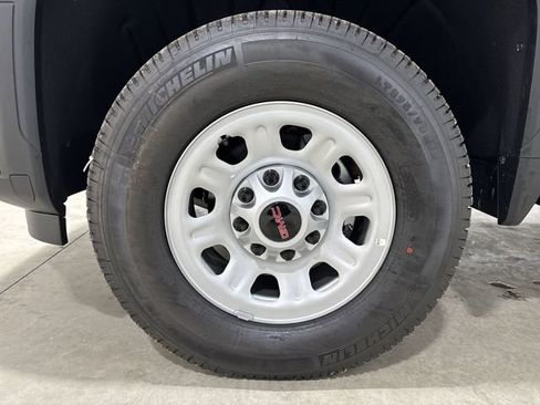 New 2026 GMC Sierra 2500 Pro w/ Convenience Package image 32