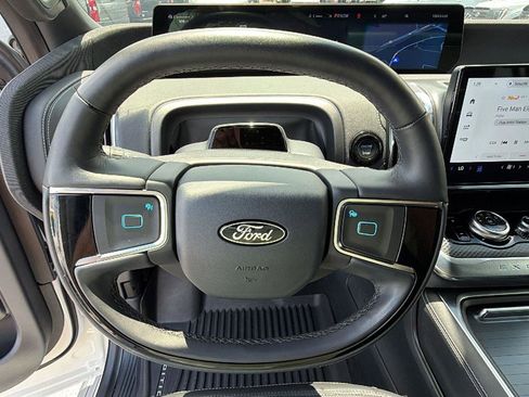 Used 2025 Ford Expedition Max Platinum w/ Stealth Performance Package AWD/4WD image 24