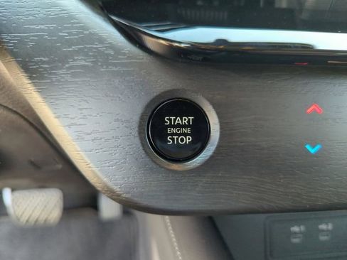 Certified 2025 Nissan Murano SV FWD image 42