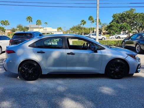Used 2022 Toyota Corolla SE image 16