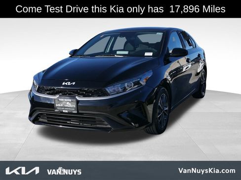 Used 2023 Kia Forte LXS image 6