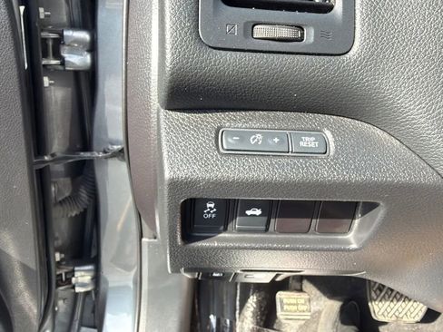 Used 2015 Nissan Altima 2.5 S w/ Power Driver Seat Package FWD image 17