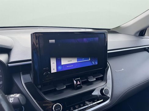 Used 2023 Toyota Corolla Cross LE image 19