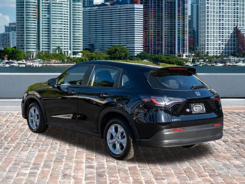 Certified 2023 Honda HR-V LX image 8