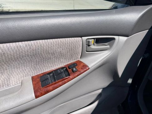 Used 2005 Toyota Corolla LE w/ Audio Value Pkg FWD image 6