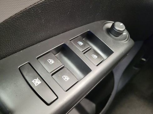 Used 2016 Chevrolet Sonic LT FWD image 27