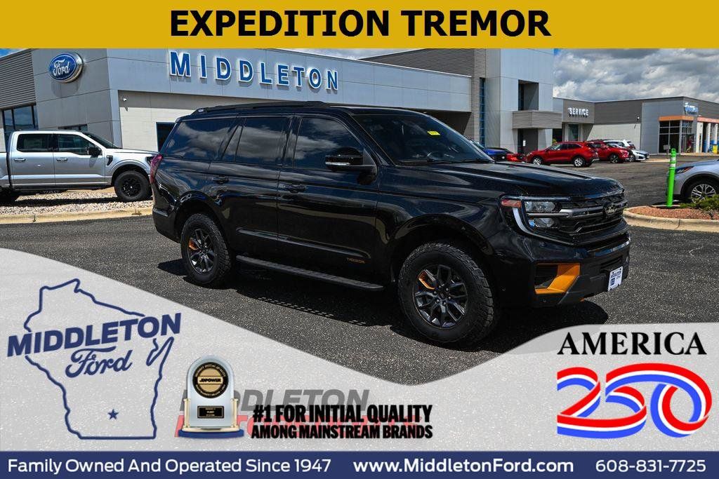 Used 2025 Ford Expedition Tremor AWD/4WD image 1