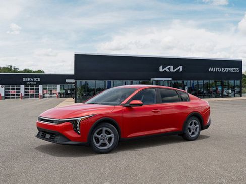 New 2025 Kia K4 LXS image 3