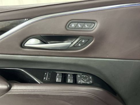 Used 2023 Cadillac Escalade Sport Platinum w/ LPO, ONYX Package AWD/4WD image 11
