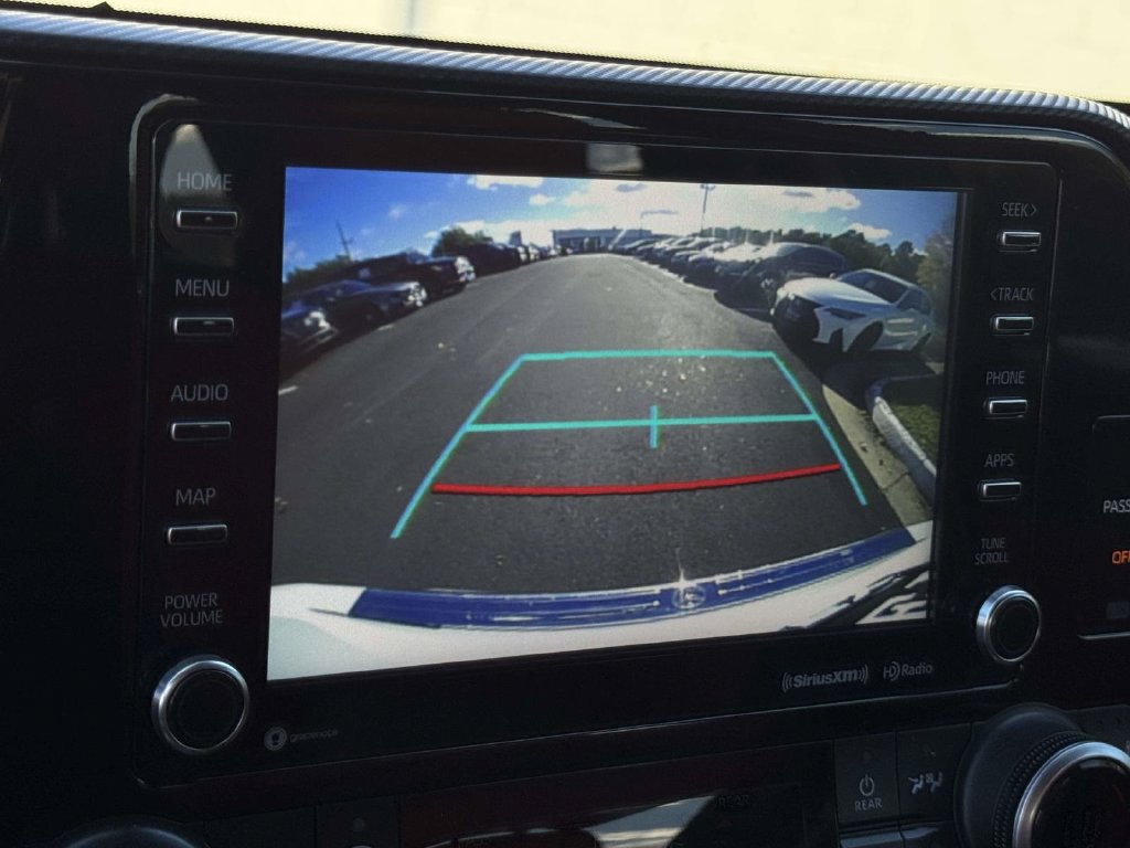 Used 2022 Toyota Highlander XSE AWD/4WD image 4