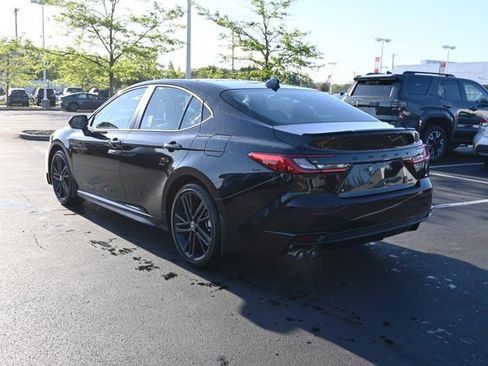 New 2026 Toyota Camry Hybrid AWD/4WD image 5
