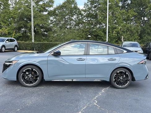 Used 2026 Nissan Sentra SR w/ SR All Weather Package FWD image 2