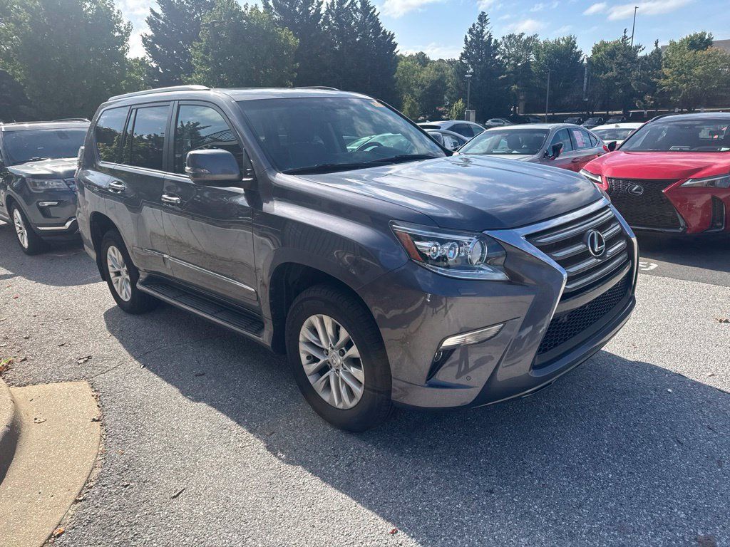 Used 2018 Lexus GX 460 Premium w/ Premium Package AWD/4WD image 2