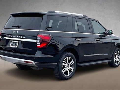 Used 2024 Ford Expedition Limited image 2