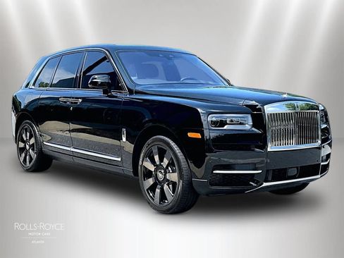 Certified 2023 Rolls-Royce Cullinan AWD/4WD image 2