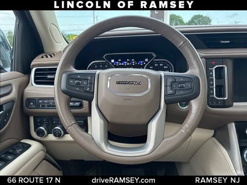 Used 2021 GMC Yukon Denali w/ Denali Ultimate Package AWD/4WD image 23
