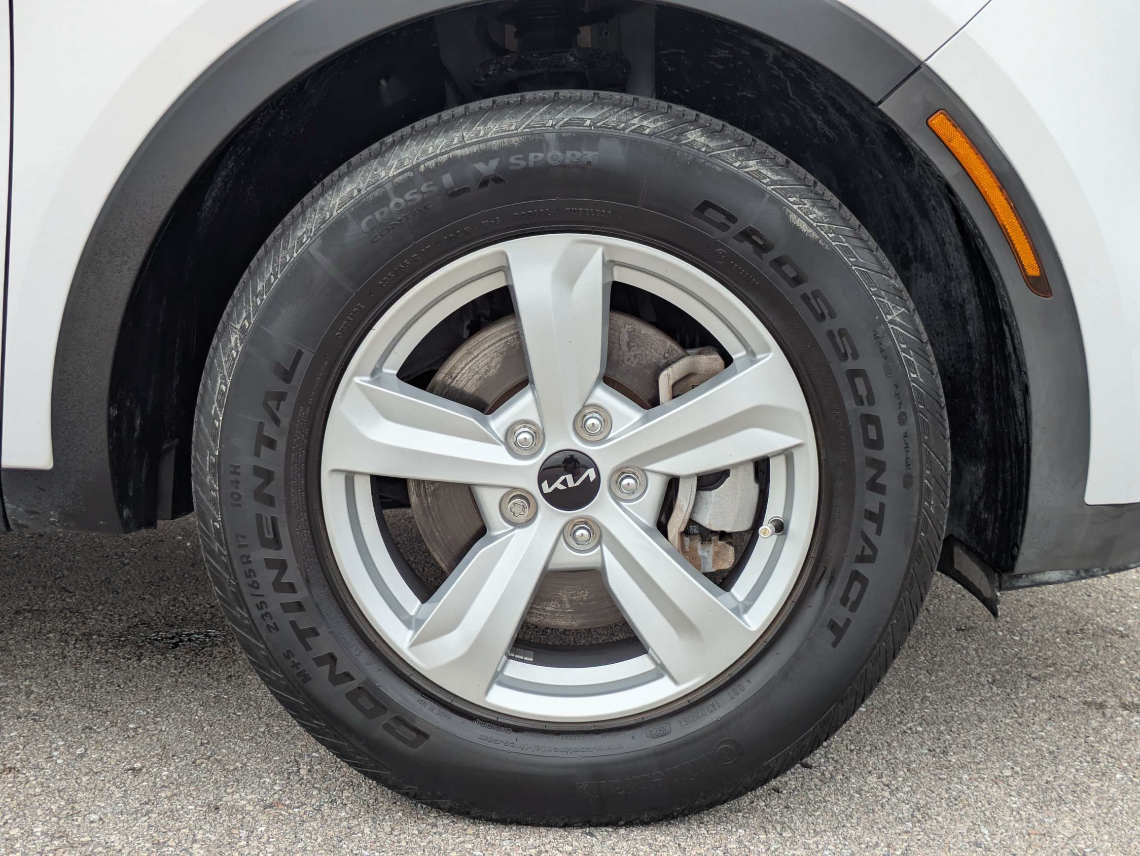 Certified 2023 Kia Sorento LX FWD image 11