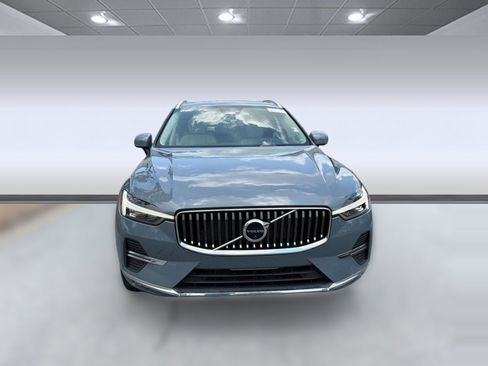Certified 2023 Volvo XC60 B5 Plus w/ Protection Package Premier FWD image 6