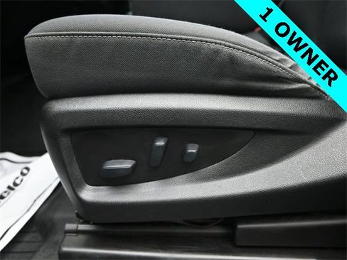 Used 2019 Chevrolet Silverado 1500 LT w/ Texas Edition image 9