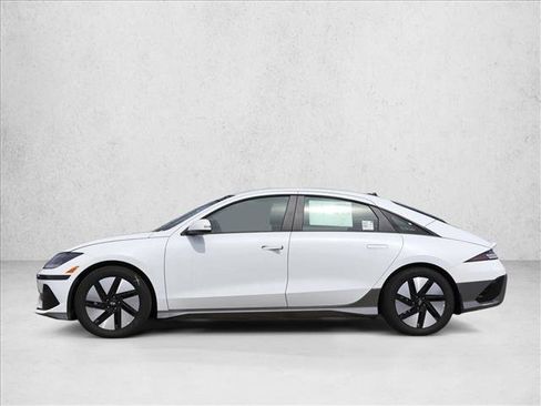 New 2025 Hyundai Ioniq 6 SE image 8