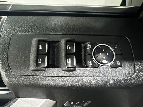 Used 2015 Ford F150 Platinum w/ Equipment Group 701A Luxury image 17