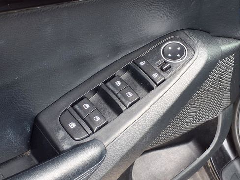 Used 2023 Kia Seltos S w/ Navigation Package image 11