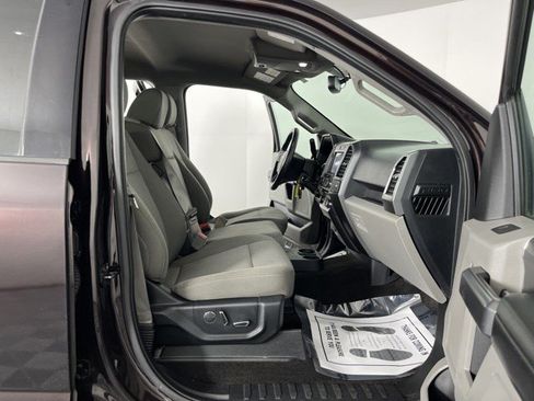 Used 2018 Ford F150 XLT w/ Equipment Group 302A Luxury AWD/4WD image 37