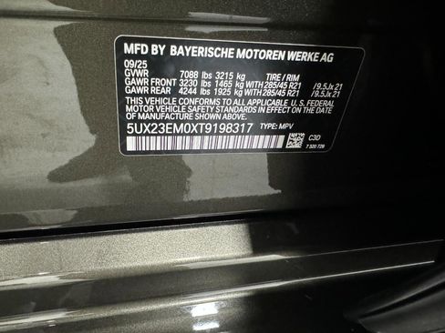 New 2026 BMW X7 xDrive40i w/ M Sport Package image 38