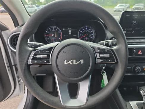 Used 2024 Kia Forte LXS w/ LXS Technology Package FWD image 30