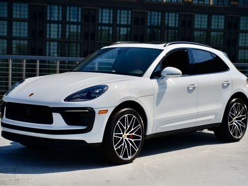 New 2025 Porsche Macan S image 1