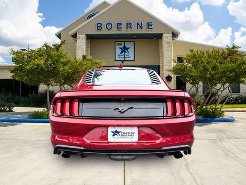 Used 2020 Ford Mustang Premium RWD image 4