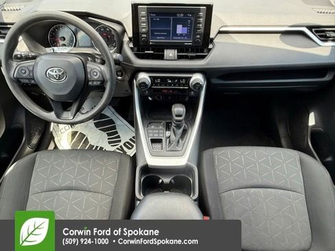 Used 2021 Toyota RAV4 XLE AWD/4WD image 14