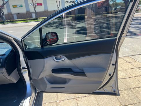 Used 2013 Honda Civic LX image 28