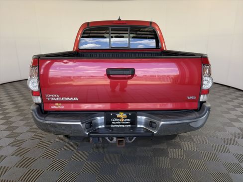 Used 2014 Toyota Tacoma 4x4 Double Cab w/ TRD Off-Road Package image 9