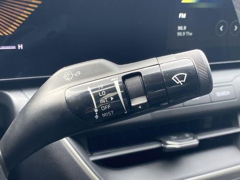 New 2025 Kia K4 LX image 34