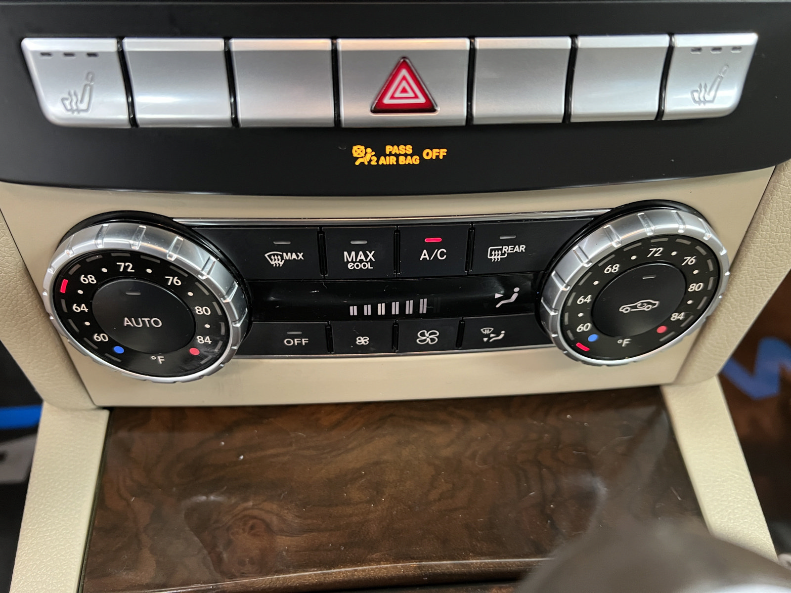Used 2013 Mercedes-Benz C 300 4MATIC Sedan image 19