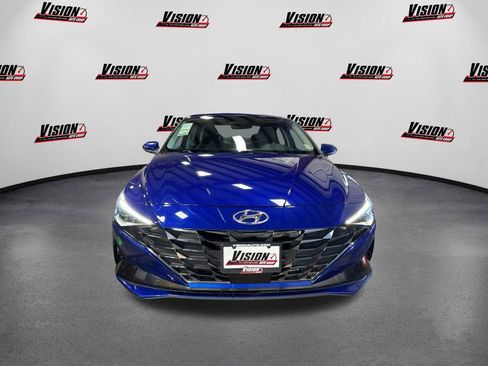 Used 2021 Hyundai Elantra Limited image 2