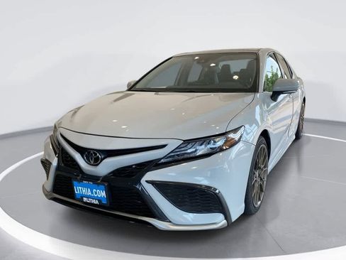 Used 2022 Toyota Camry XSE AWD/4WD image 1