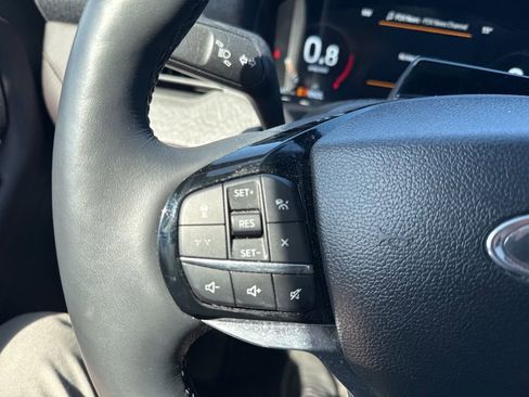 Used 2025 Ford Explorer Platinum w/ LUX Leather Package image 15