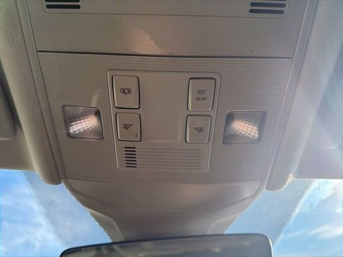 Used 2024 Volkswagen Jetta S image 29