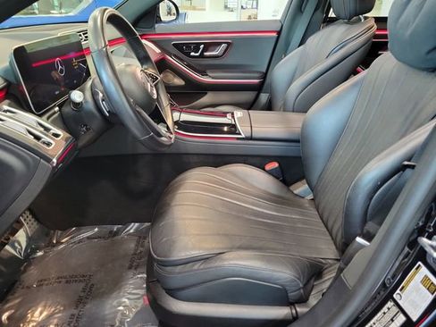 Used 2023 Mercedes-Benz S 580 4MATIC Sedan w/ AMG Line image 17