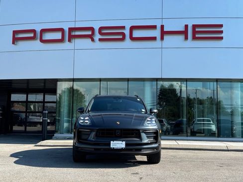 Certified 2026 Porsche Macan AWD/4WD image 21