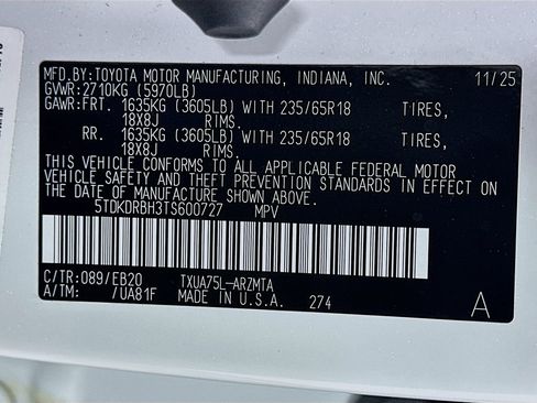 Used 2026 Toyota Highlander XLE image 34