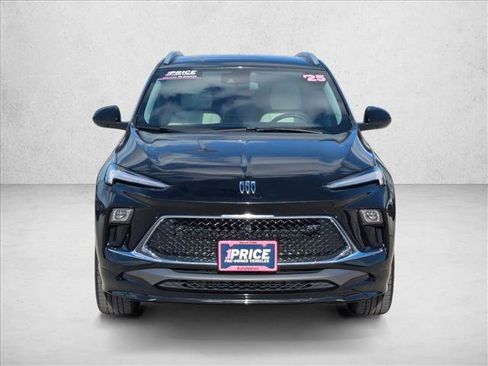 Used 2025 Buick Encore GX Sport Touring w/ Comfort Package image 2