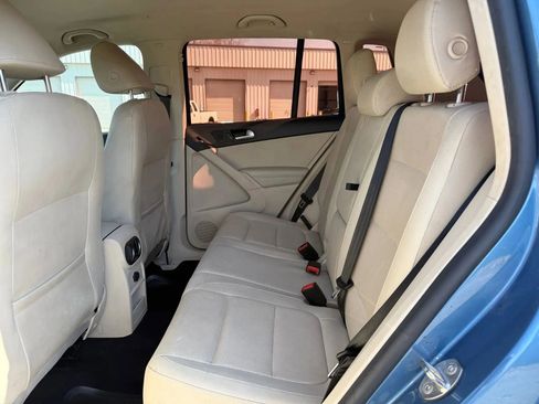 Used 2017 Volkswagen Tiguan S image 21