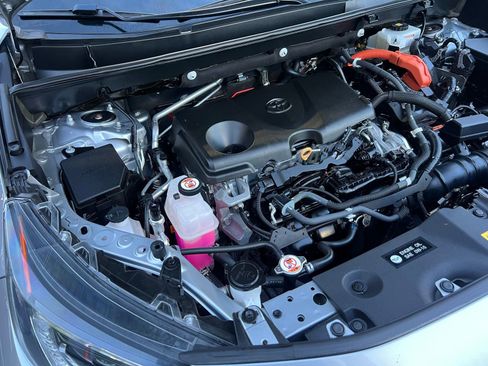 Used 2020 Toyota RAV4 Limited image 19