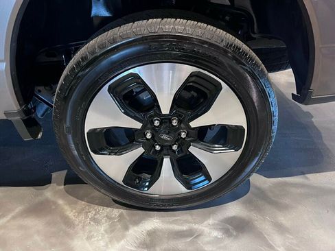 Used 2023 Ford F150 Lightning Platinum AWD/4WD image 11