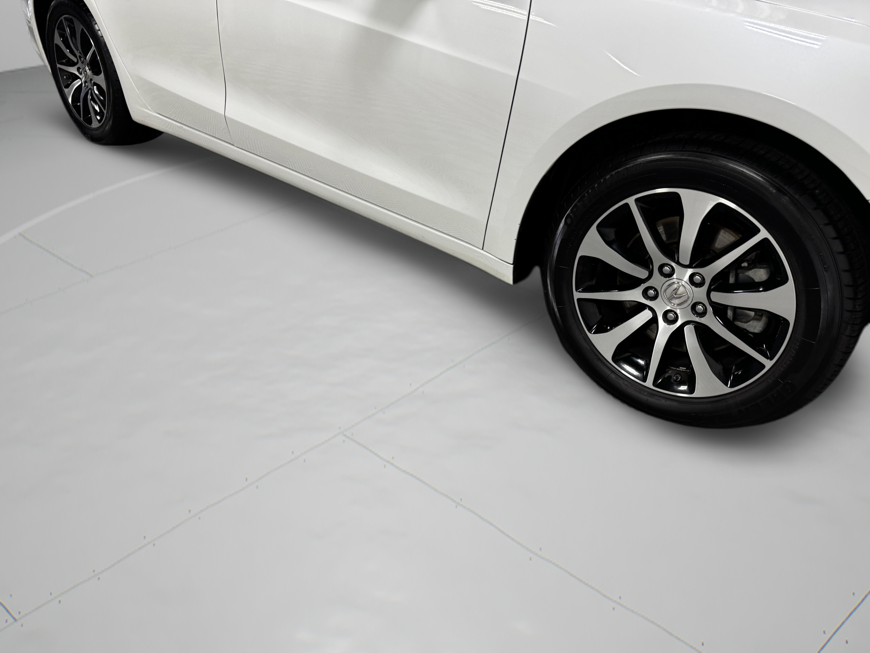 Used 2017 Acura TLX w/ Technology Package FWD image 6