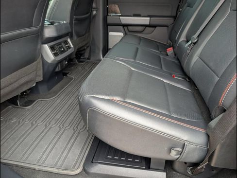 Used 2023 Ford F250 Lariat w/ Lariat Ultimate Package AWD/4WD image 13